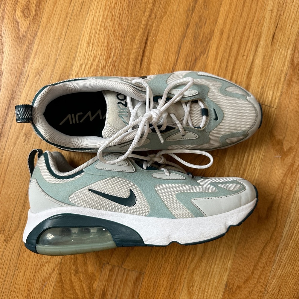 NIKE sneakers